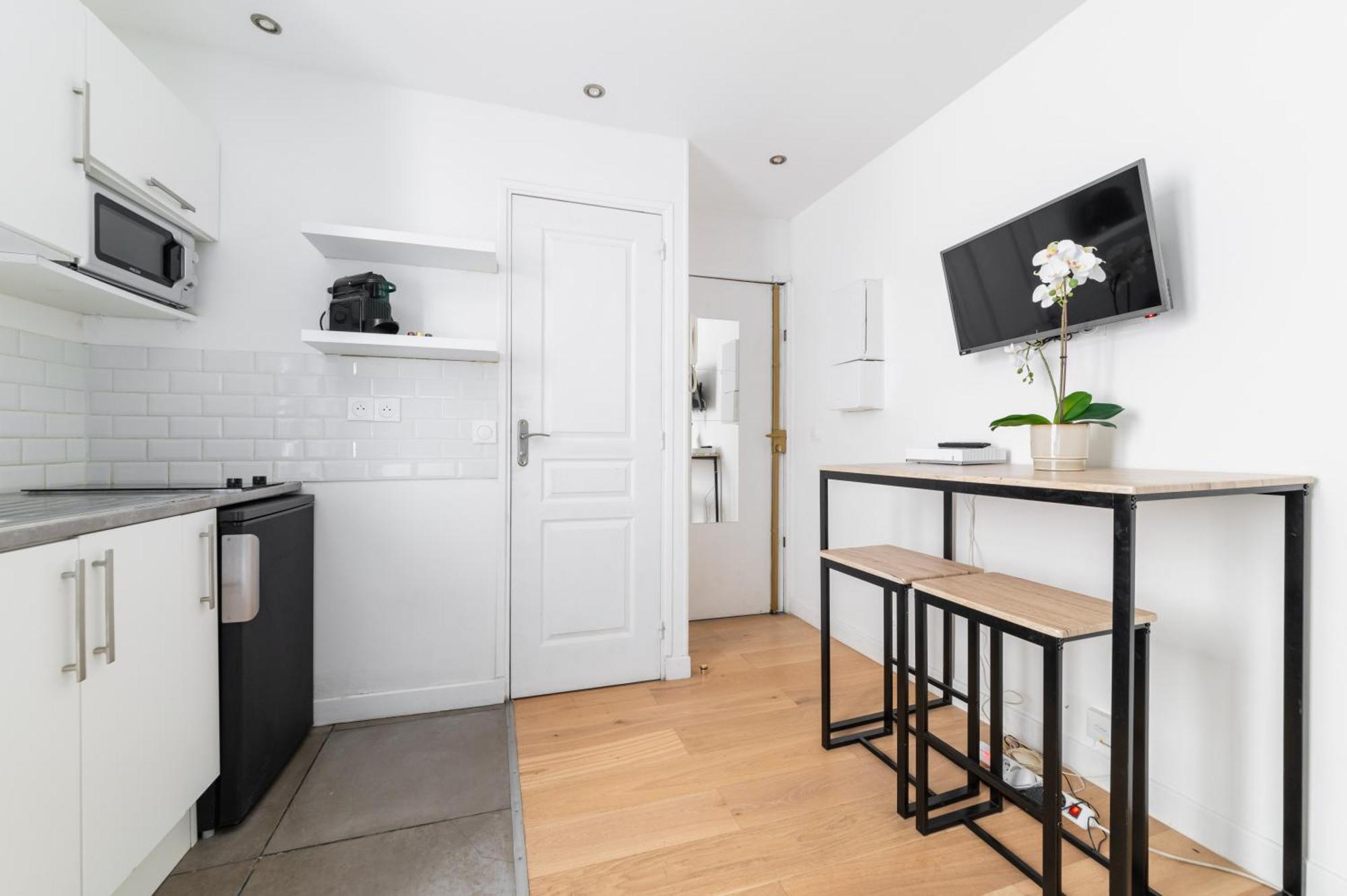 Imhost 6 - Charming Batignolles * Parigi